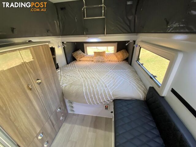 SC13 - 13FT LO - RIDER HYBRID CARAVAN GEN 3 - photo 4 of 12