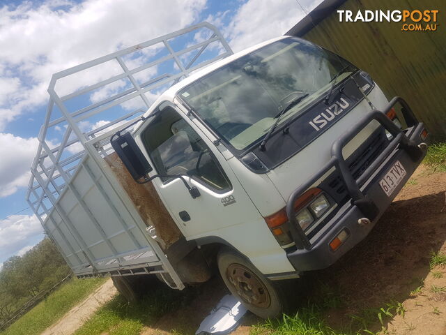 FOR SALE 1998 ISUZU NPR 400 Truck/Stock Crate.