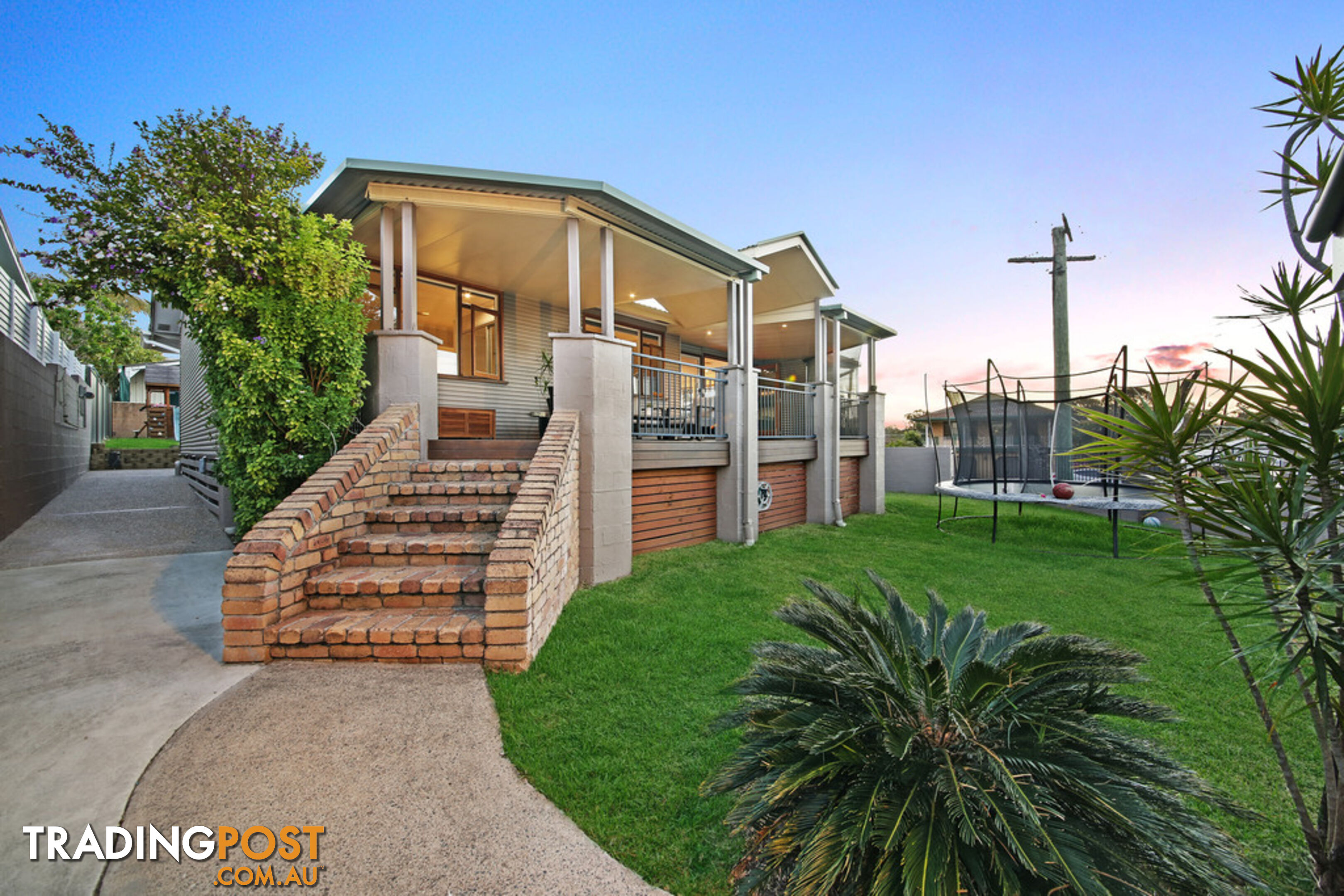 22 Saltash Street LABRADOR QLD 4215