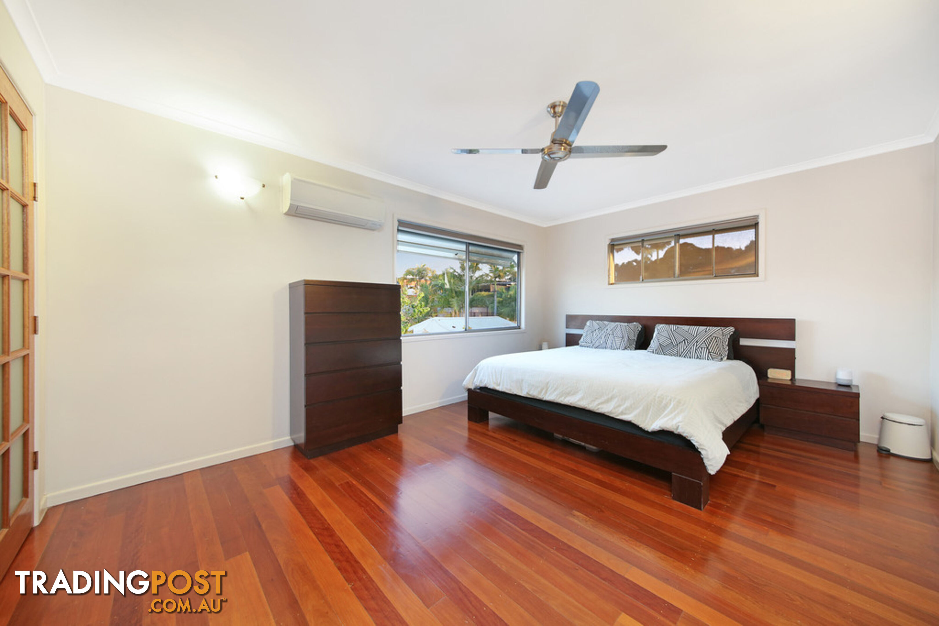 22 Saltash Street LABRADOR QLD 4215