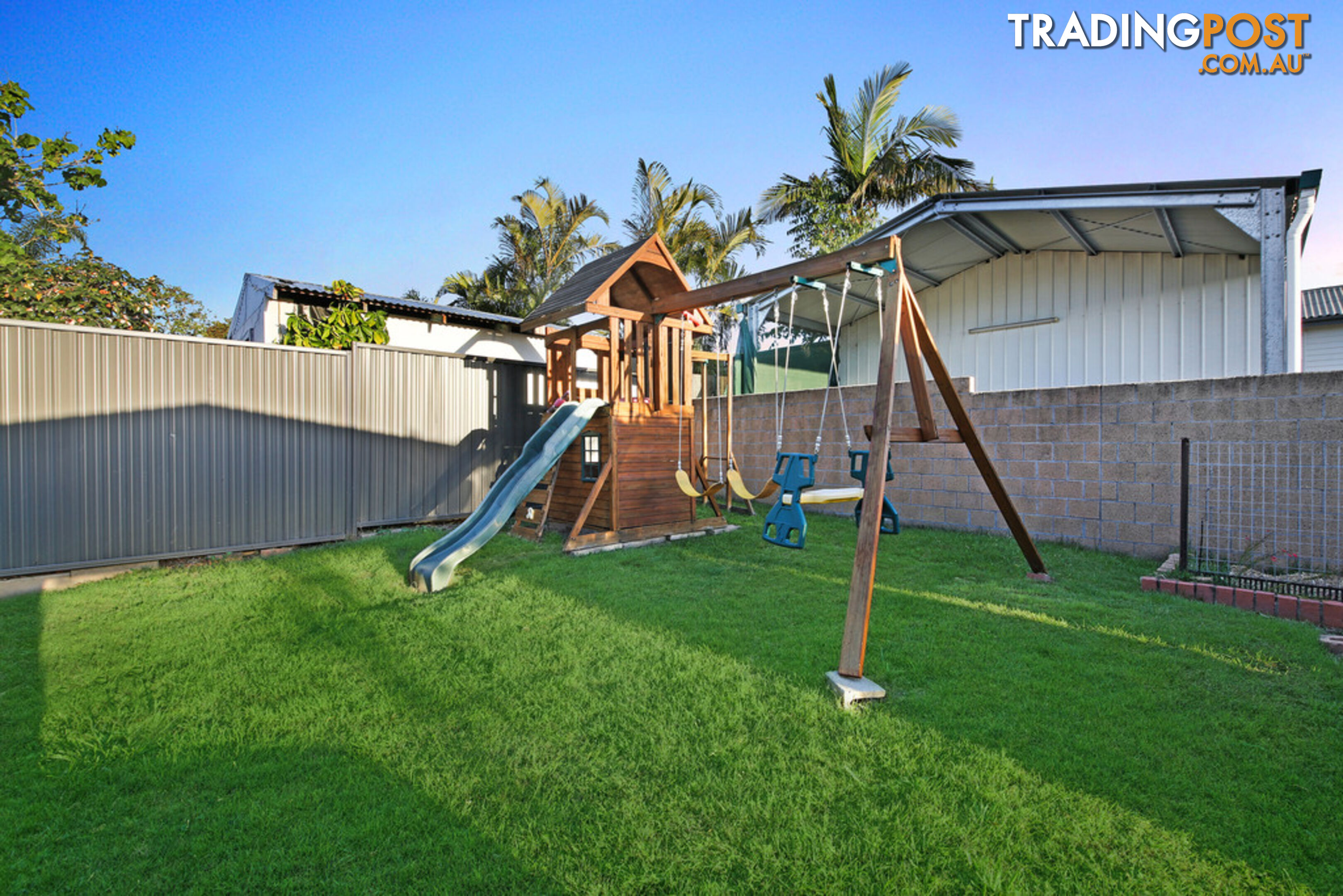 22 Saltash Street LABRADOR QLD 4215