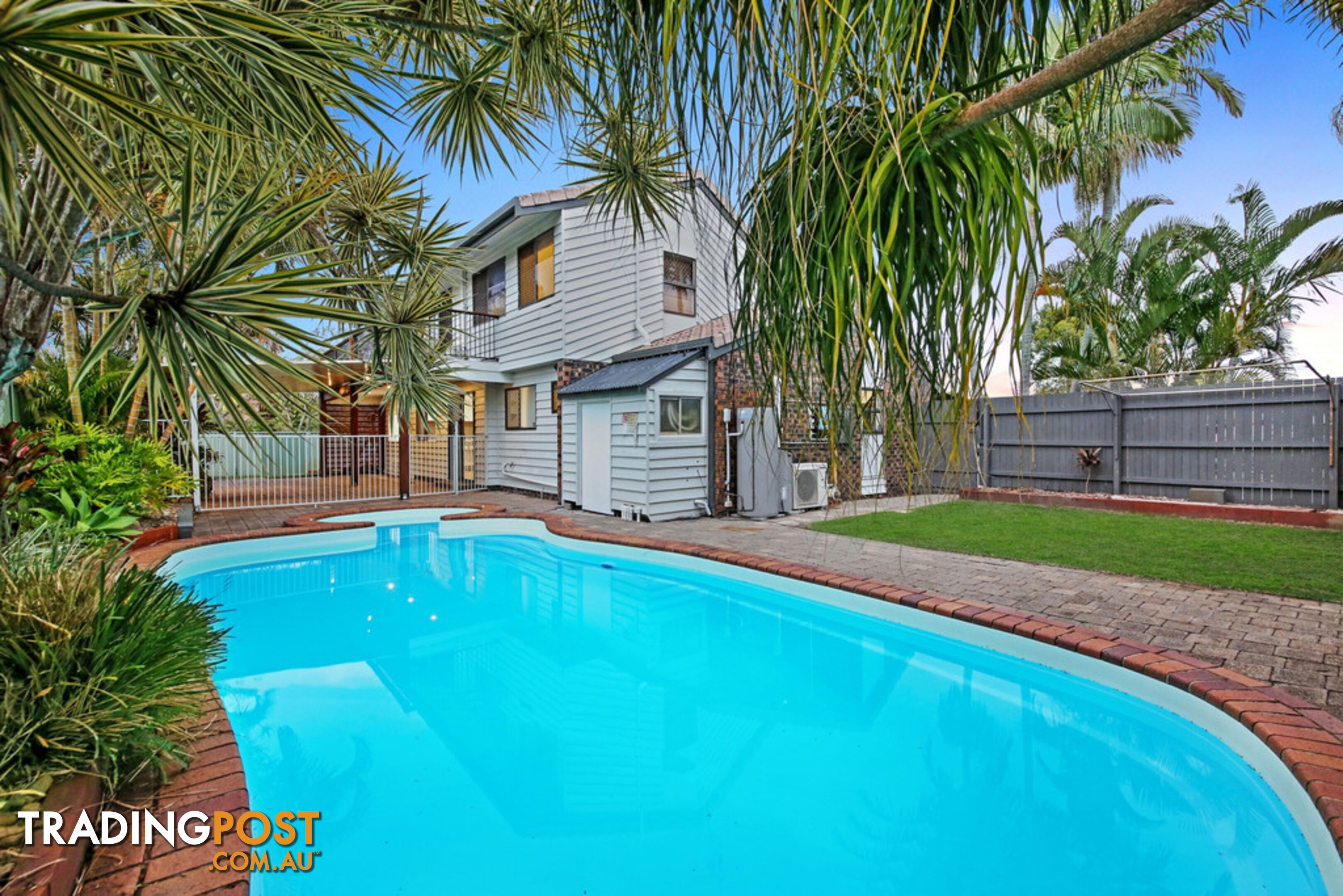 2 Langford Court MERMAID WATERS QLD 4218