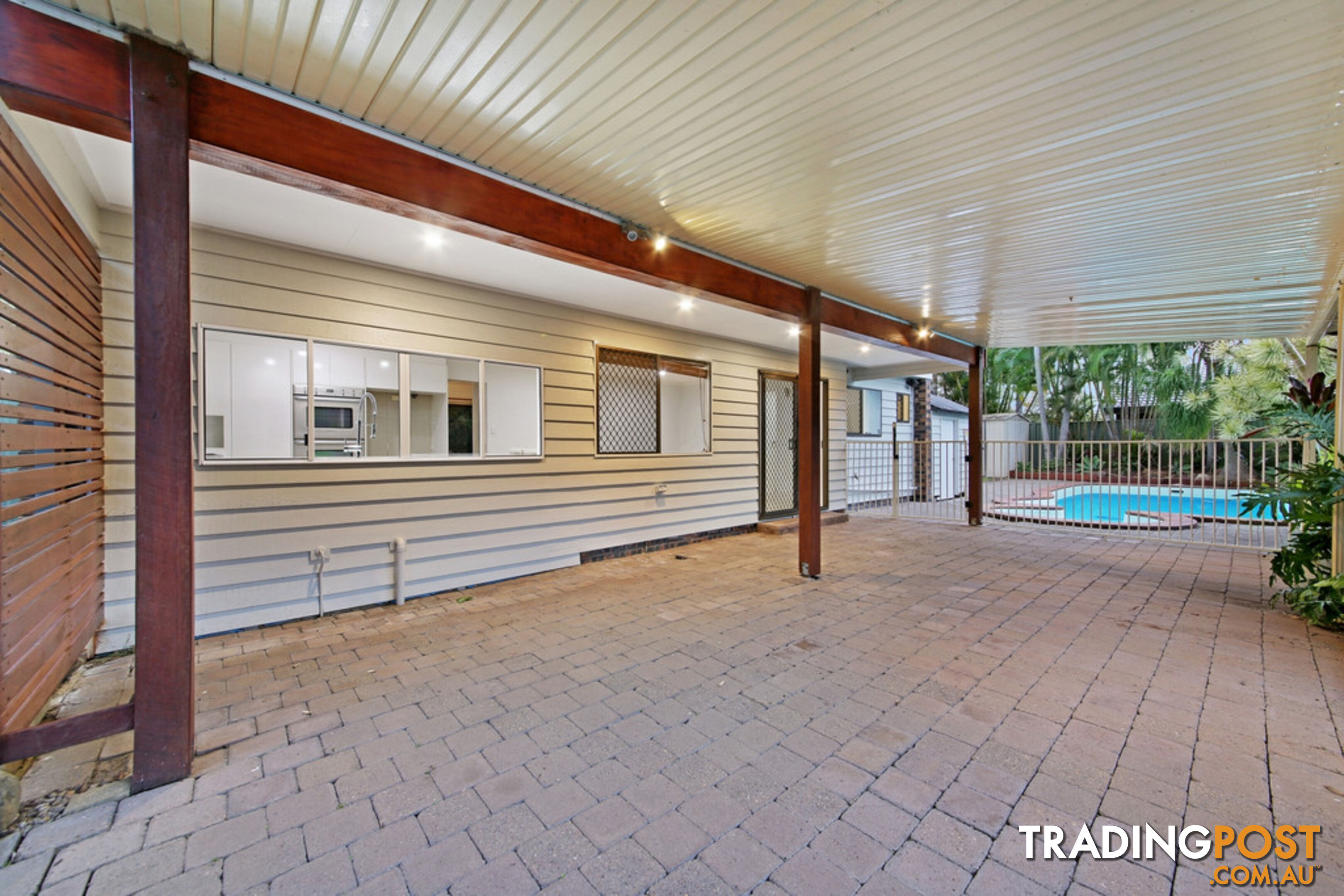 2 Langford Court MERMAID WATERS QLD 4218