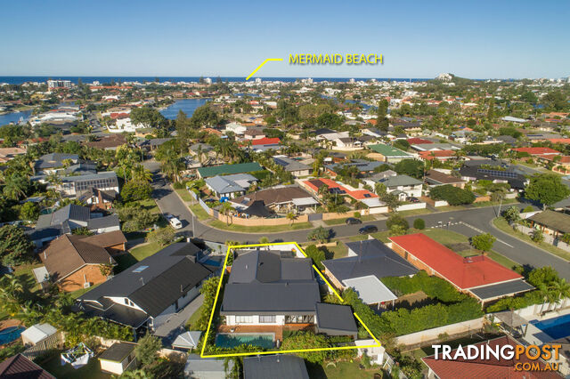 32 Fairsky Avenue MERMAID WATERS QLD 4218