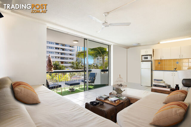 301/2 Queensland Avenue 'Hi Ho' BROADBEACH QLD 4218