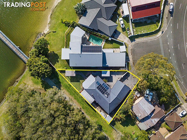 4 Parakeet Place BURLEIGH WATERS QLD 4220