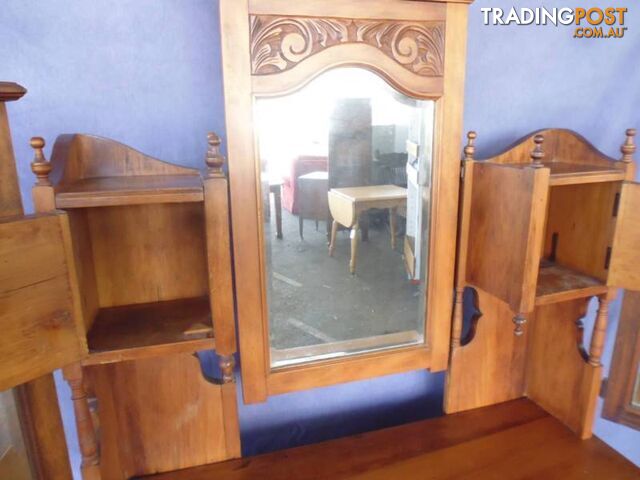 Dressing Table, Kauri, Wing Mirror, 367203