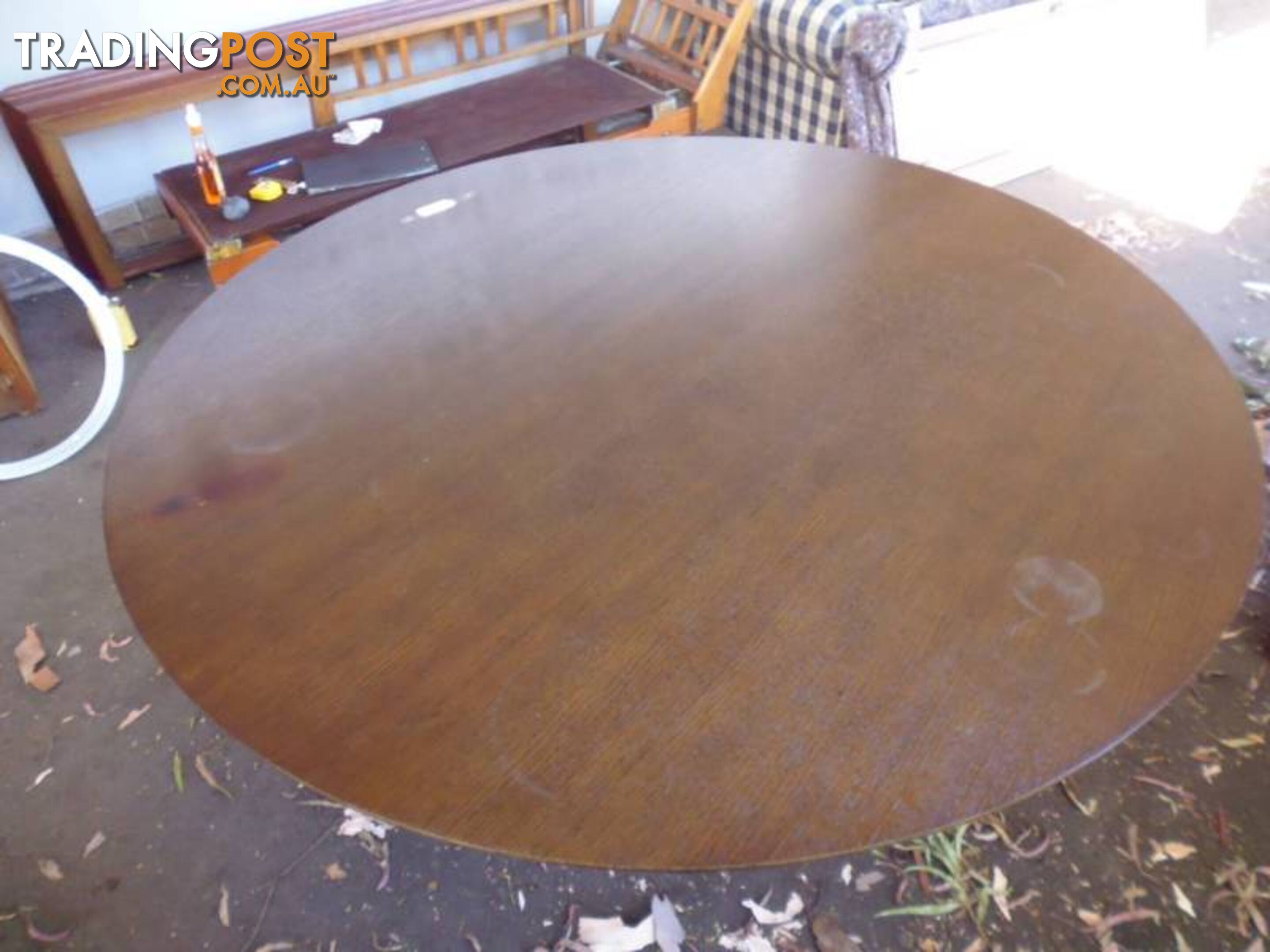 Round Table with Lazy Susan 369394