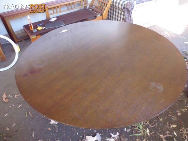 Round Table with Lazy Susan 369394