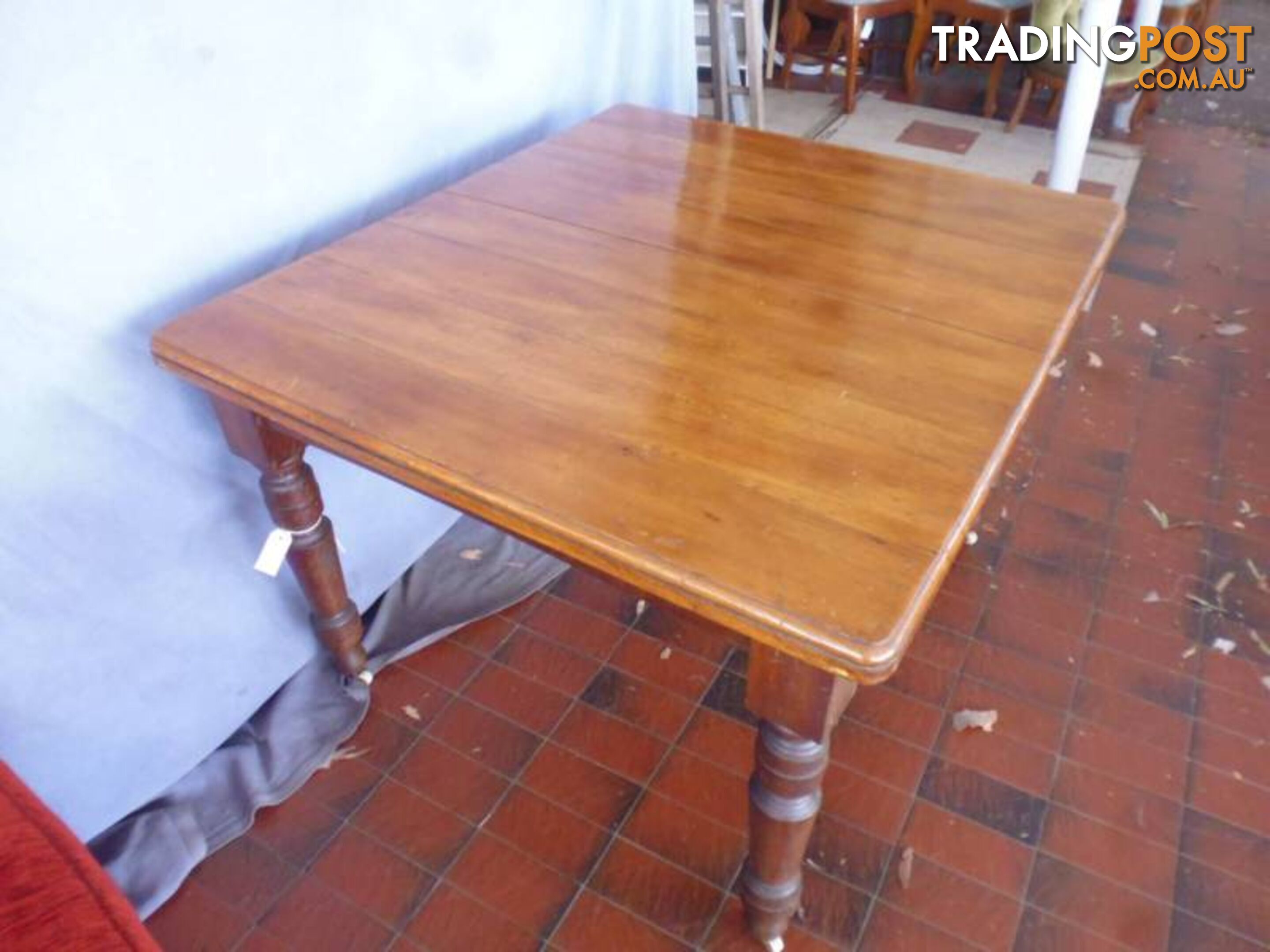 Table Small Victorian Dining Table Turned legs 369408