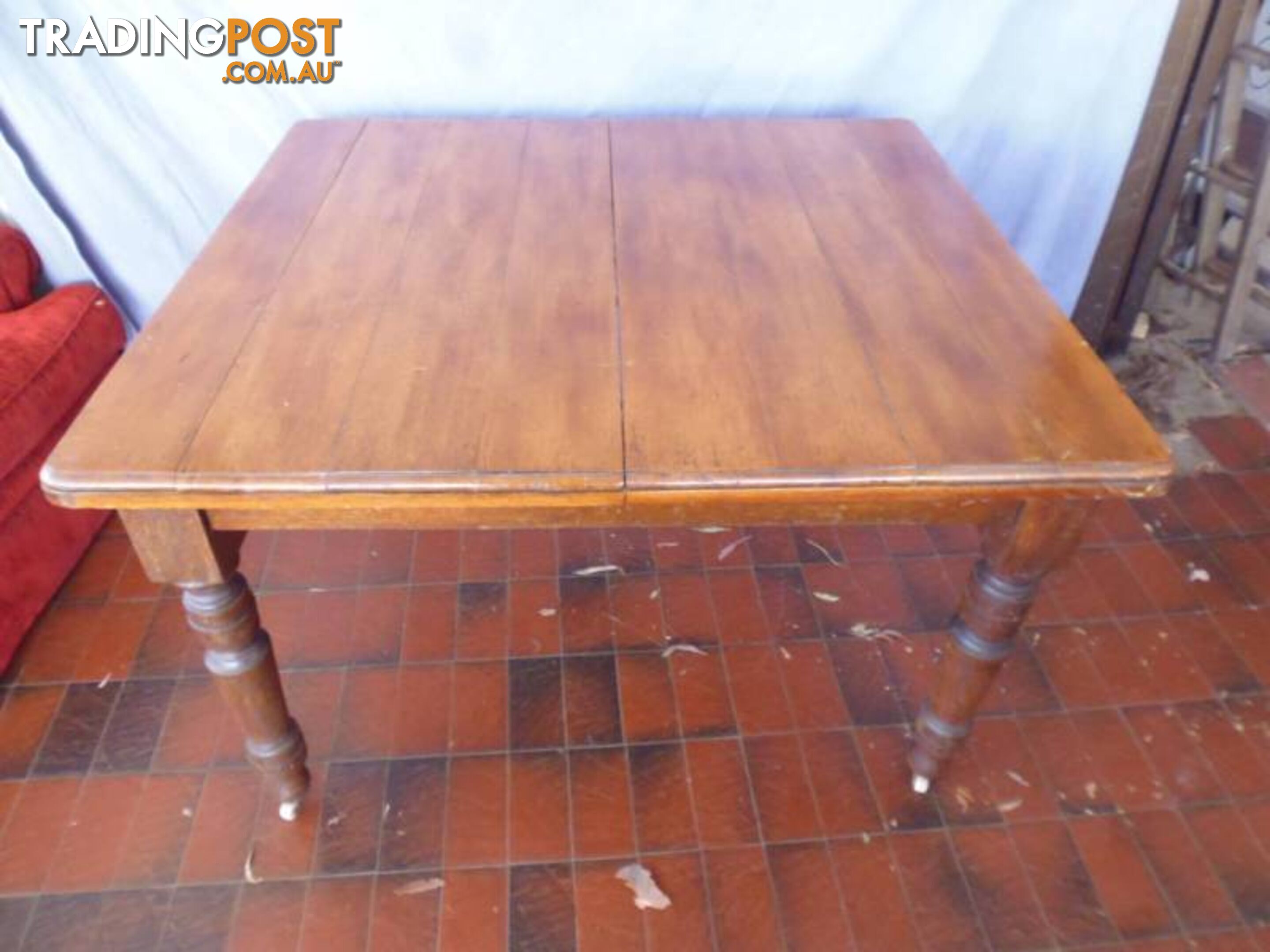 Table Small Victorian Dining Table Turned legs 369408