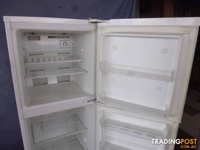 Fridge, Centrix, 2 Door, 210 ltr, 369046