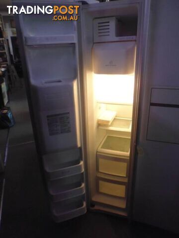 LG, Vertical 2 Door Fridge, 368369