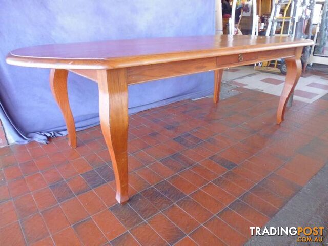 Dining table, Oval, Sabre Legs, Drawer in the side 364644