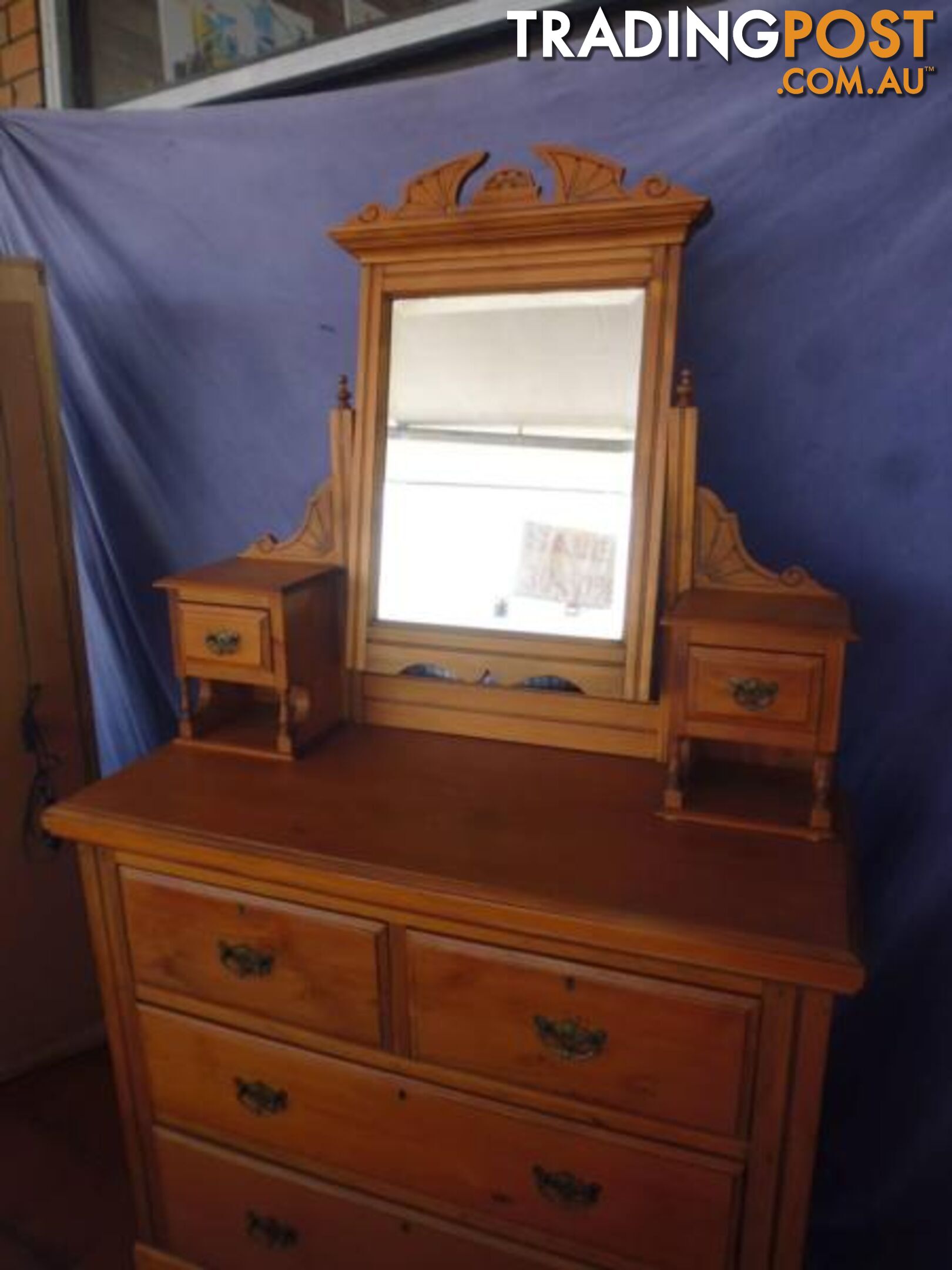 Duchess Dressing Table, 369847