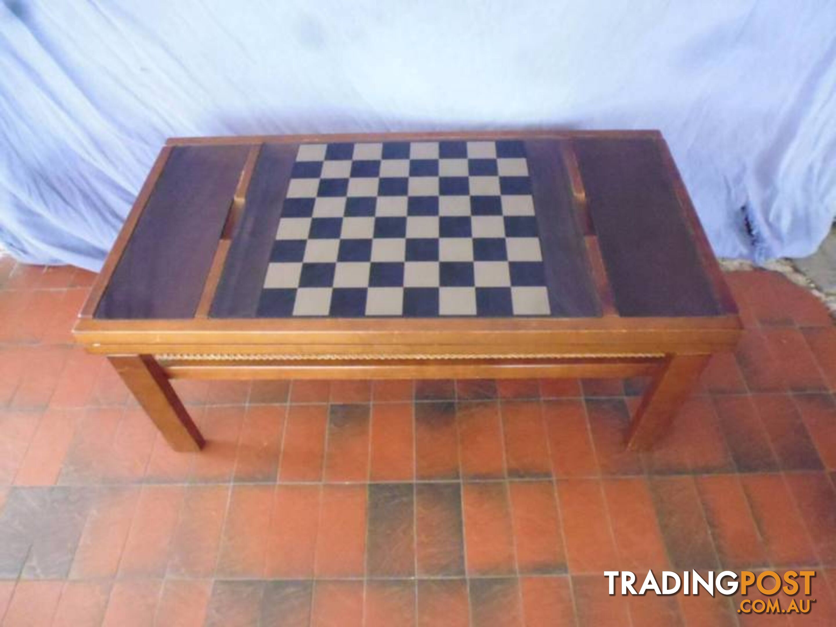 Backgammon/Chess Table, 370118