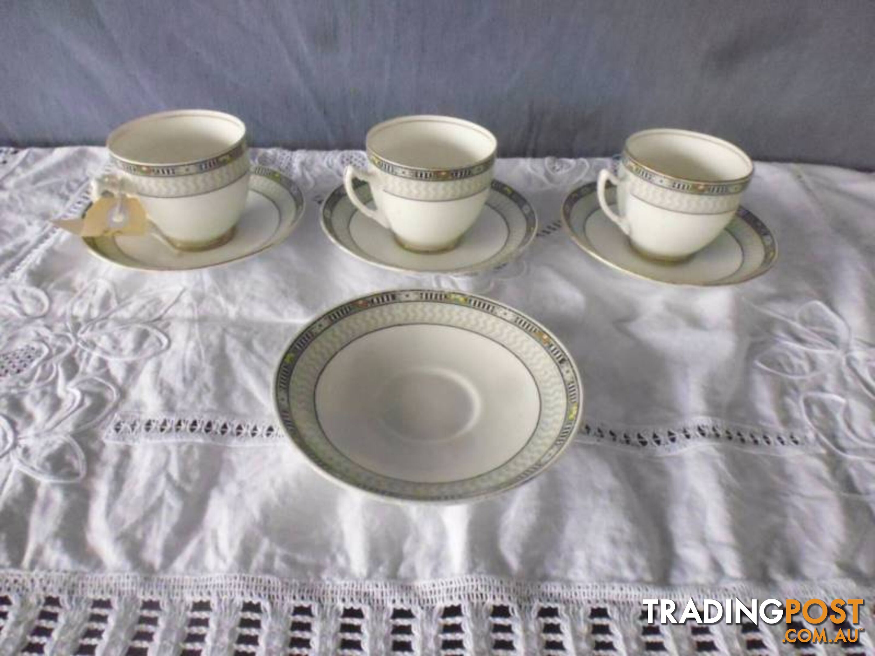 Victorian' Royal Albert Cups & Saucers, 349555