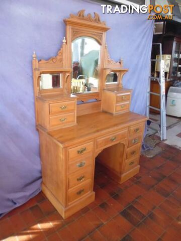 Dressing Table, Duchess, 367910