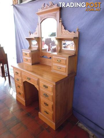 Dressing Table, Duchess, 367910