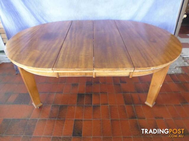 Table with 2 Extensions, Round, 362686