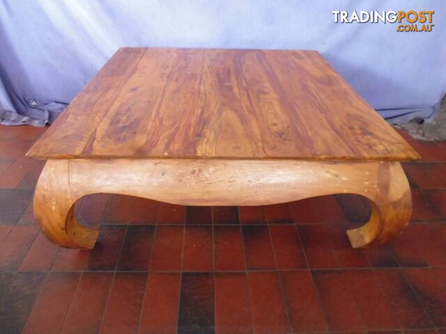 Coffee Table, Curved Legs, 367908