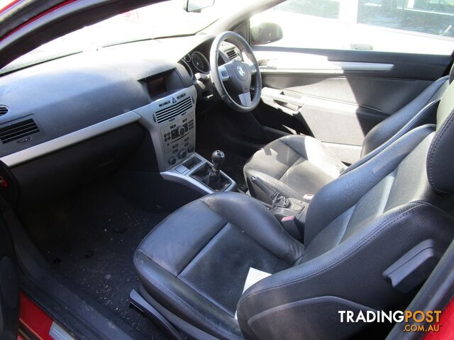 Holden Astra AH 8/08 3dr Hatch (wrecking) - photo 5 of 6