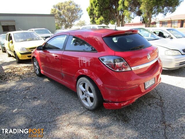 Holden Astra AH 8/08 3dr Hatch (wrecking) - photo 2 of 6