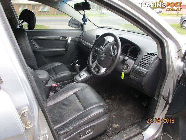 Holden Captiva 7 wagon 4/2008 color Silver (WRECKING) - photo 5 of 6