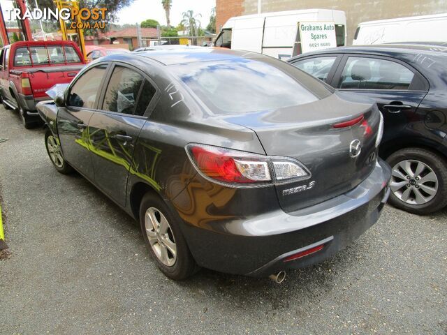 Mazda 3 Neo Hatch 5/2011 (wrecking) - photo 2 of 6