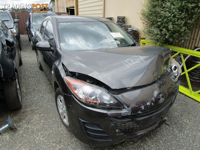 Mazda 3 Neo Hatch 5/2011 (wrecking)