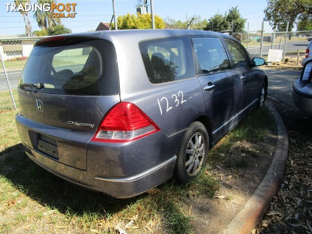Honda Odyssey 9/2004 (Wrecking) - photo 2 of 6