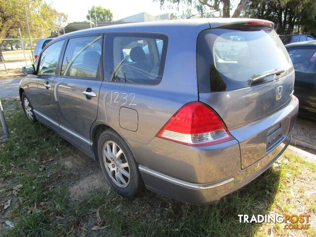 Honda Odyssey 9/2004 (Wrecking) - photo 4 of 6