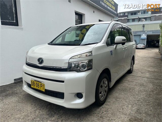 2013 TOYOTA VOXY  ZRR70 5D WAGON