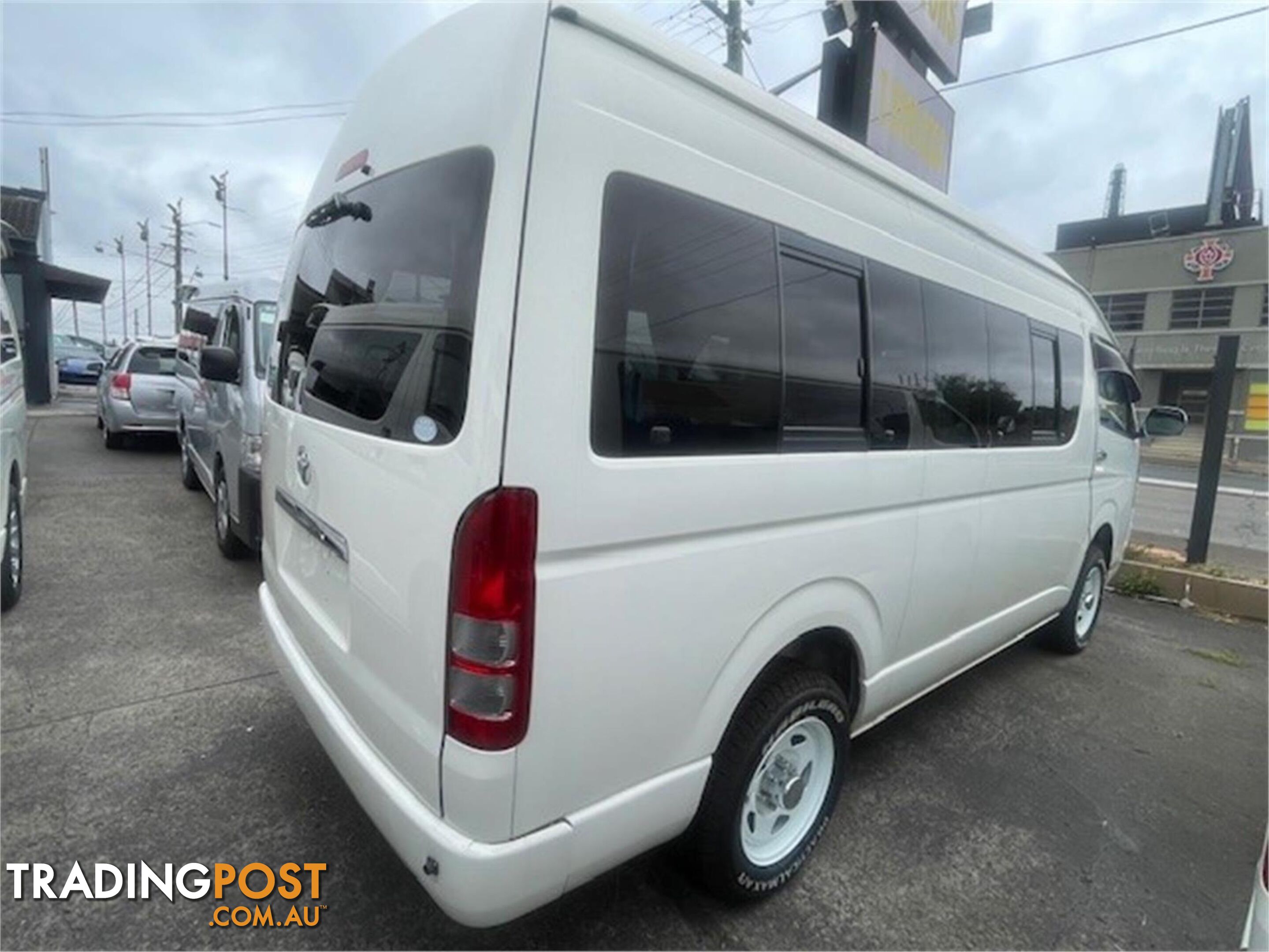 2009 TOYOTA HIACE DXHIGHROOFWIDEBODY TRH226RMY09UPGRADE 4D VAN