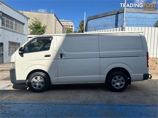 2009 TOYOTA HIACE LWB TRH201RMY09UPGRADE 4D VAN