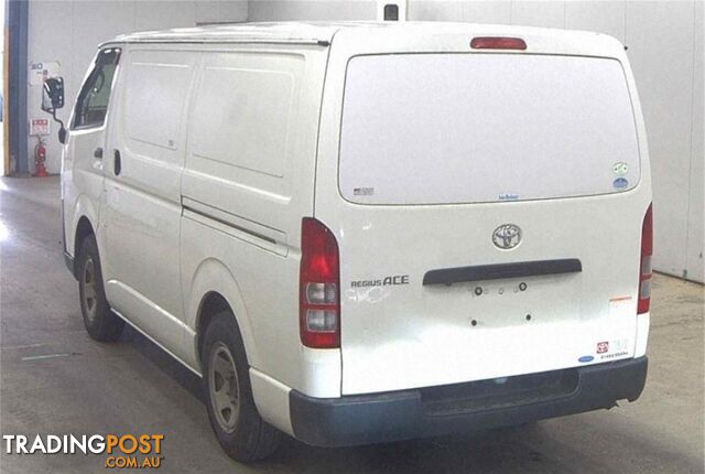 2018 TOYOTA HIACE  GDH206 4D VAN