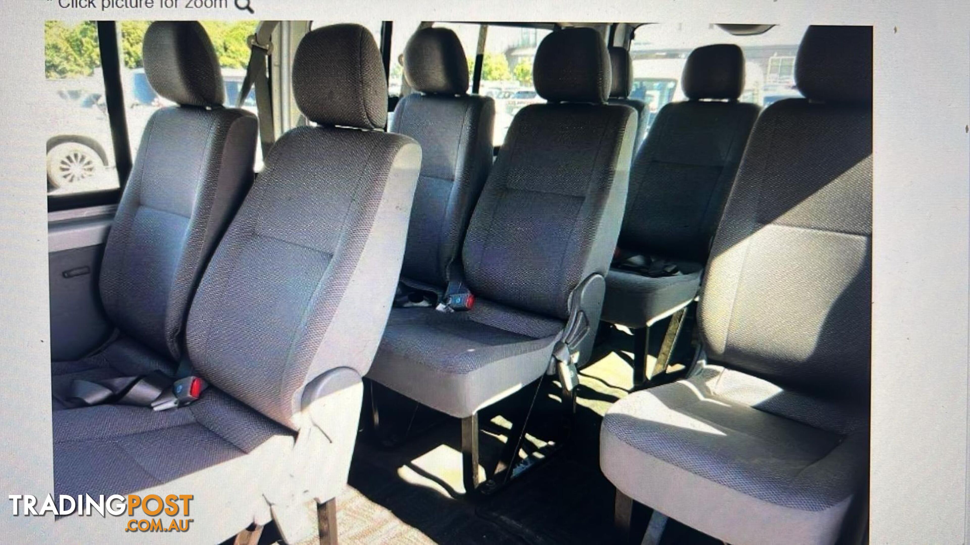 2005 TOYOTA HIACE  TRH214 4D VAN