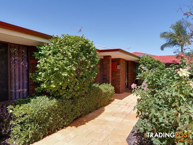 9 Nigel Court LEEMING WA 6149