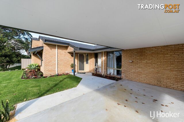 9 Merrifield Circle LEEMING WA 6149