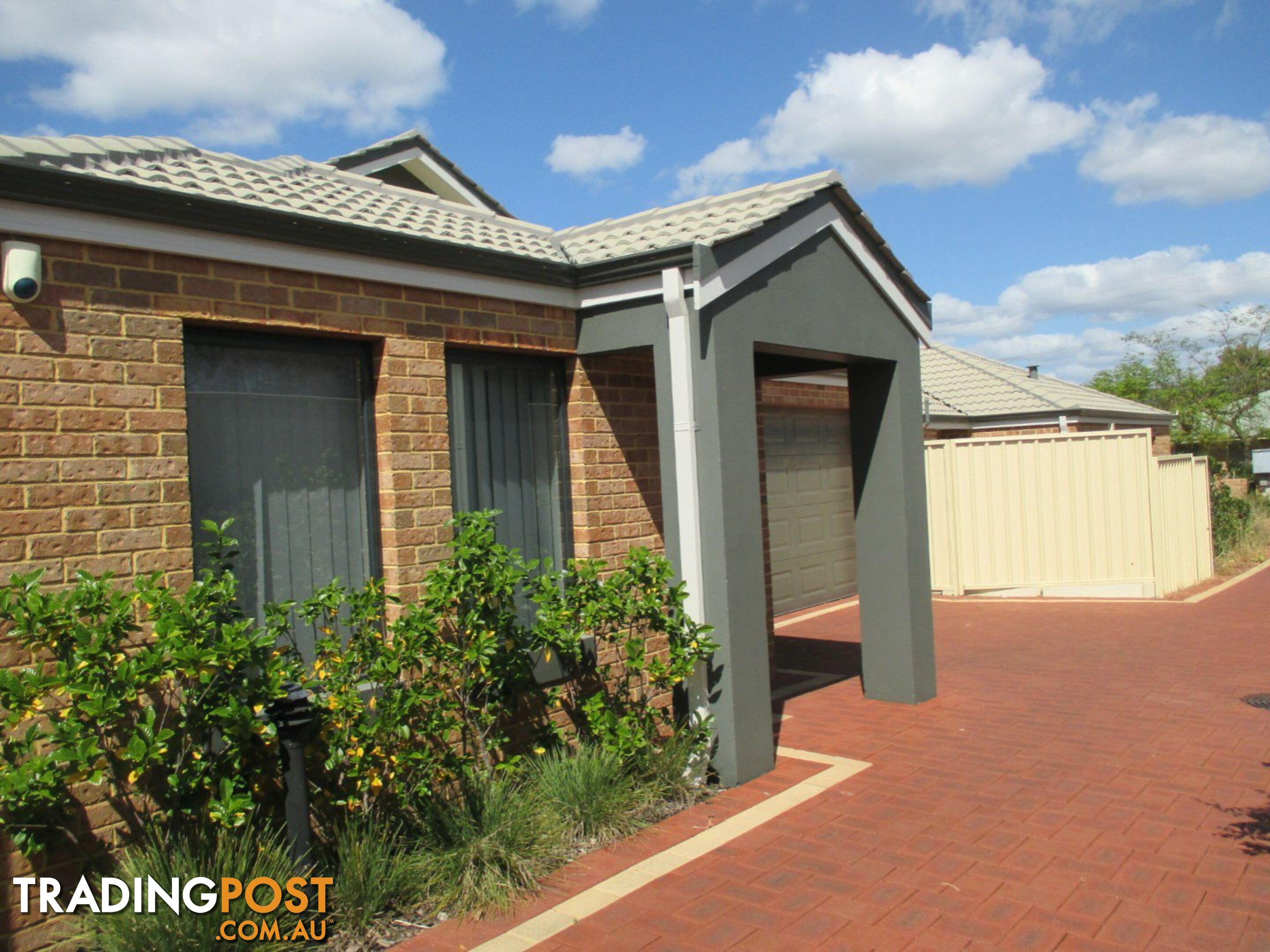 33B Banyard Ave KELMSCOTT WA 6111