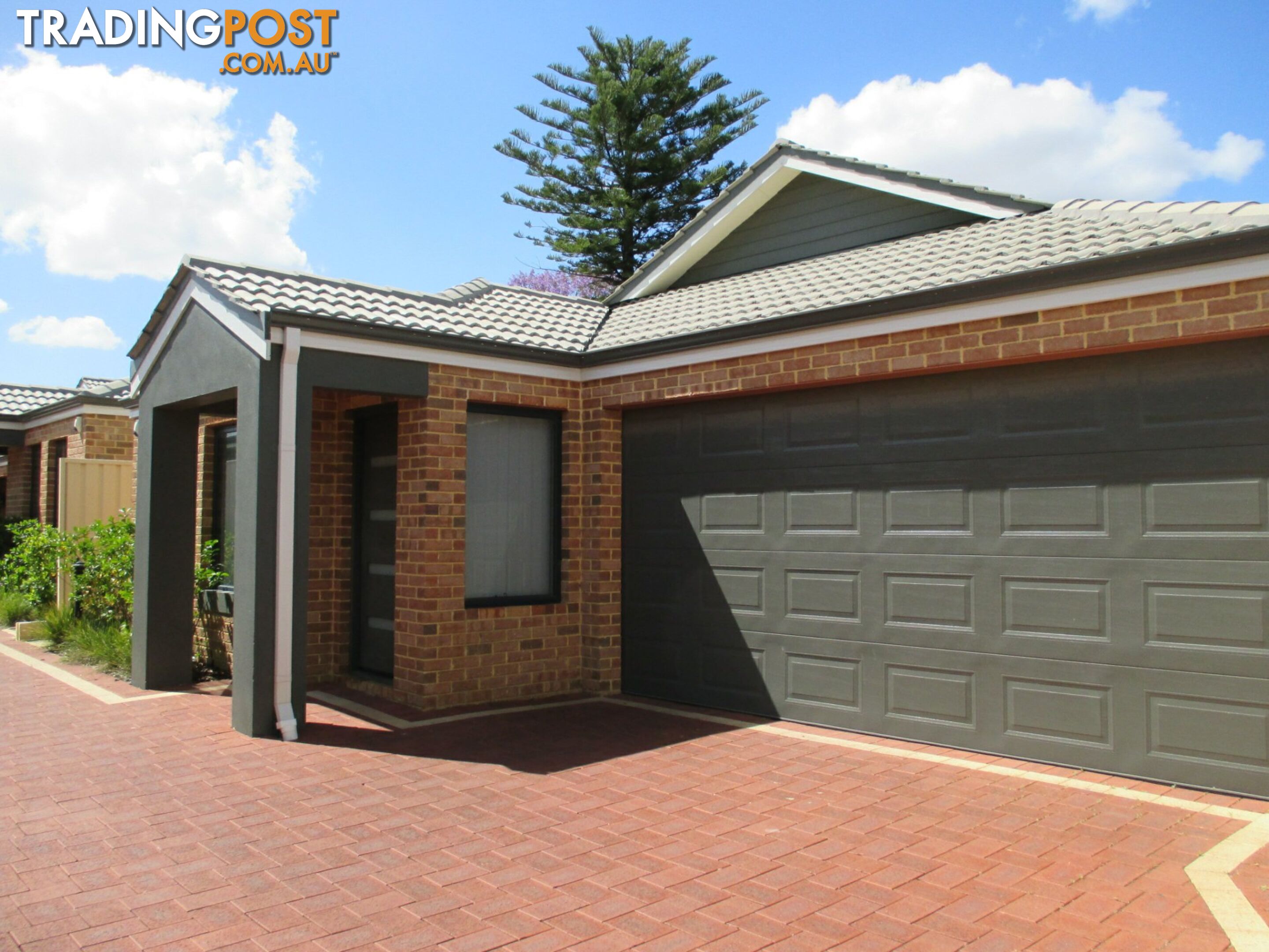 33B Banyard Ave KELMSCOTT WA 6111