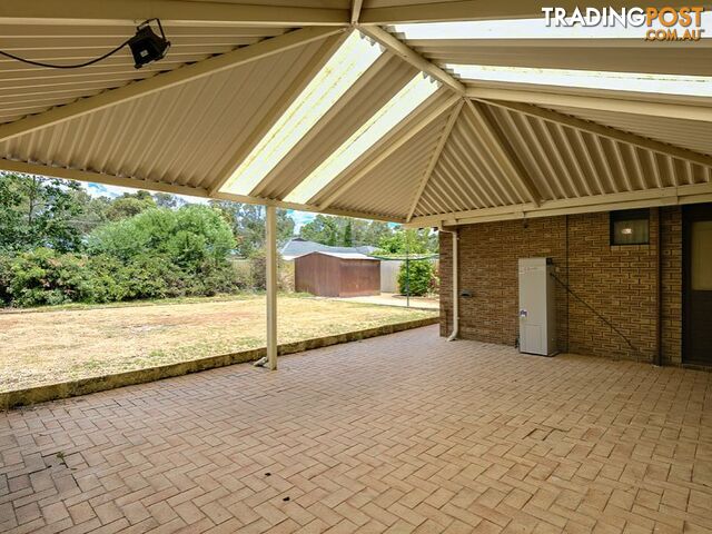 6 Dain Court LEEMING WA 6149