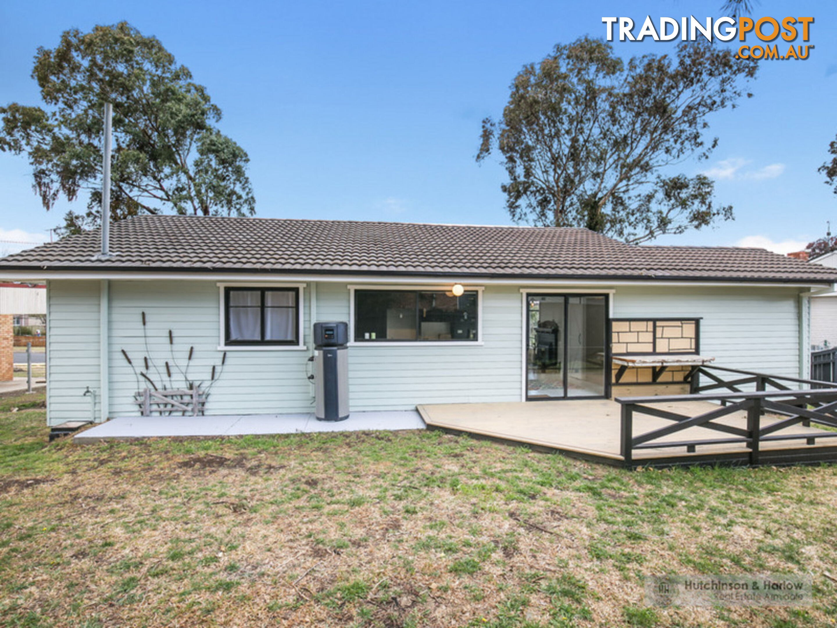 12 Chestnut Avenue Armidale NSW 2350