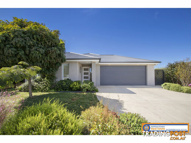 11 Holmfield Drive Armidale NSW 2350