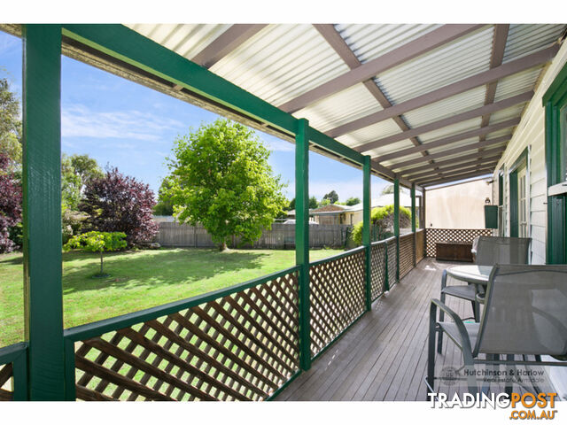 18 Samuelson Crescent Armidale NSW 2350