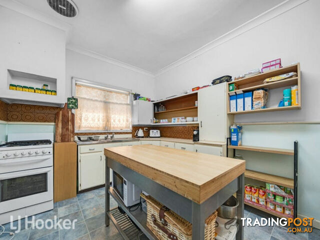 12 Lee Street MORLEY WA 6062