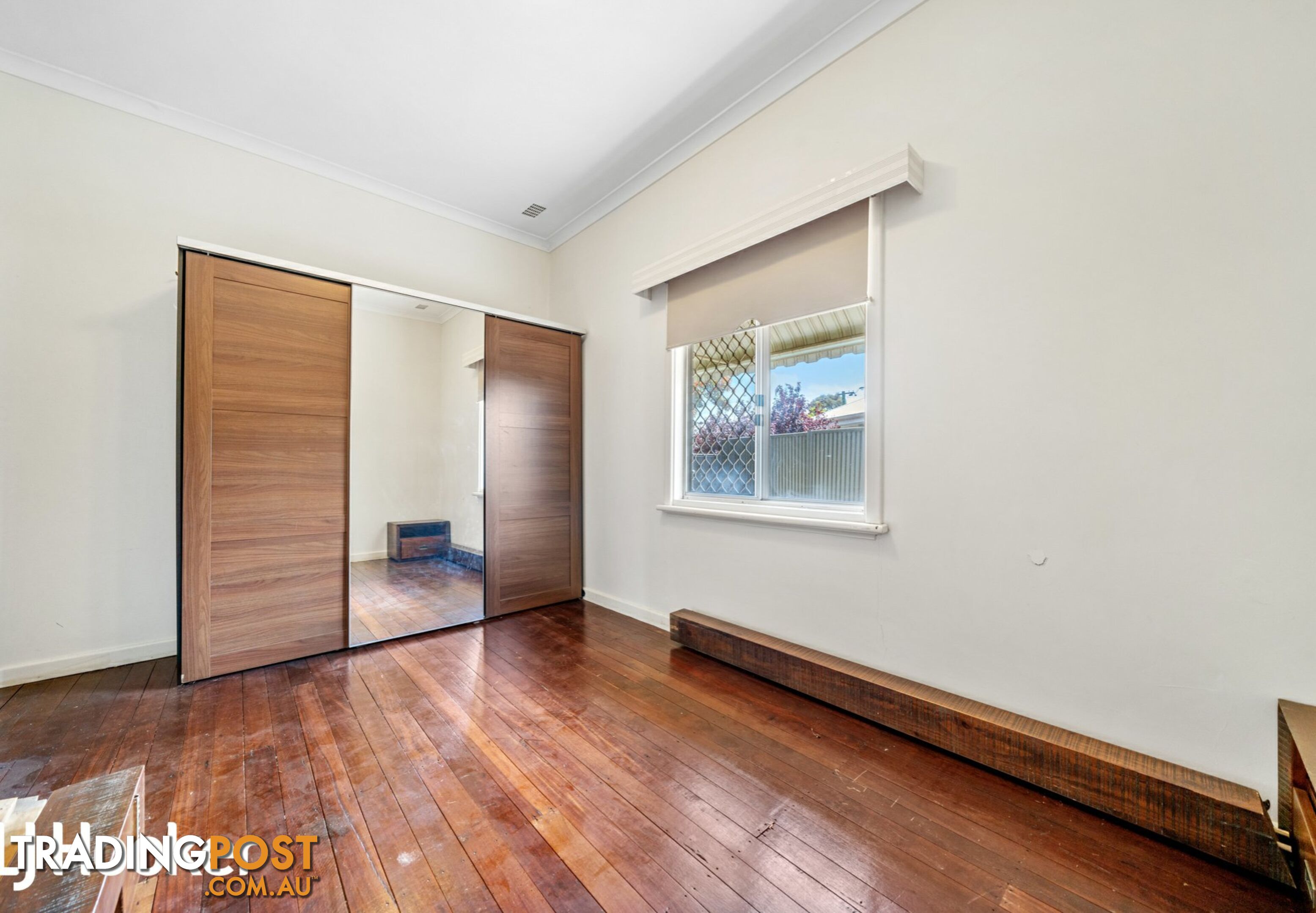 8 Plummer Street EAST VICTORIA PARK WA 6101