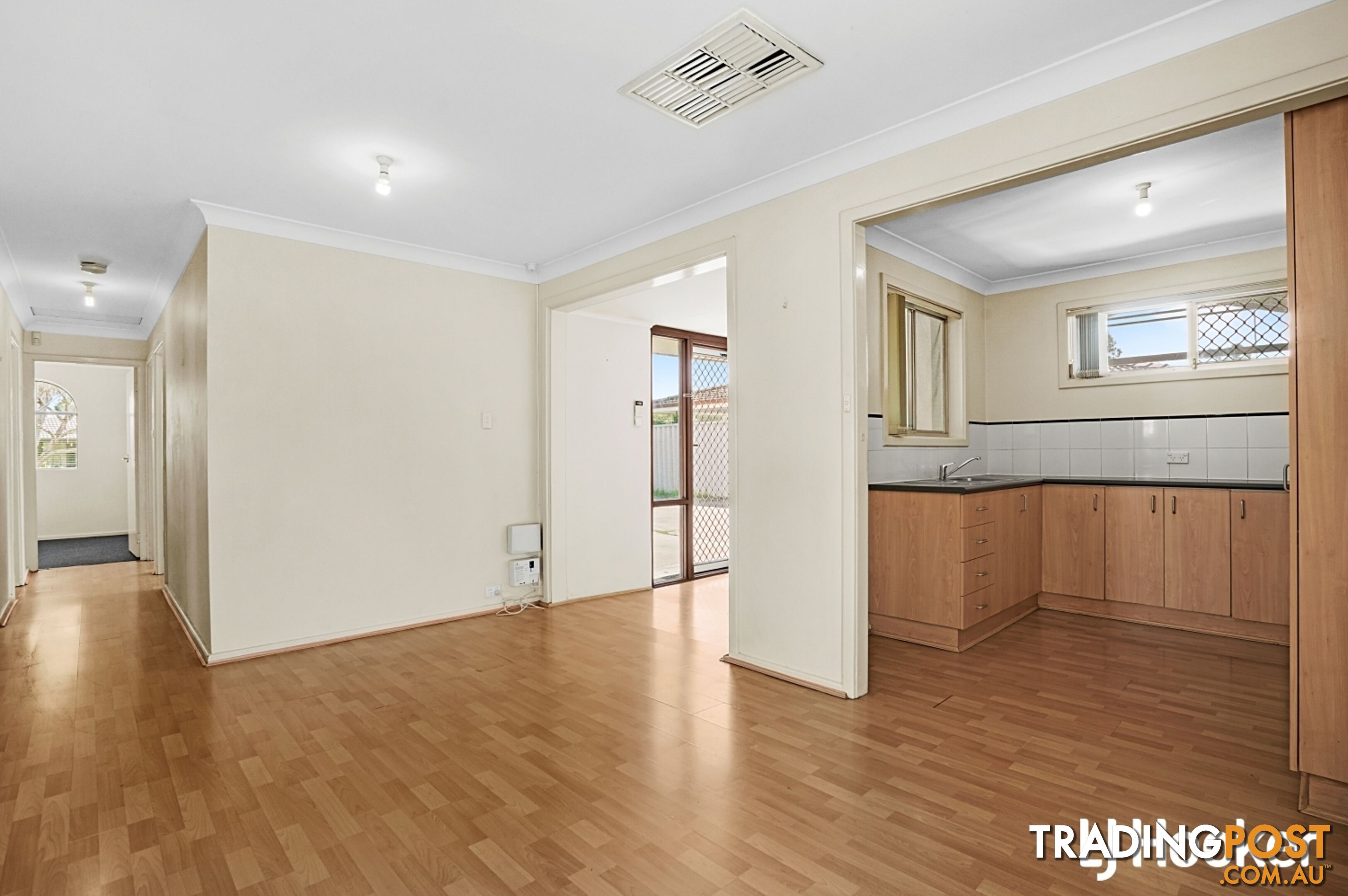 8 Wandarra Close KARAWARA WA 6152