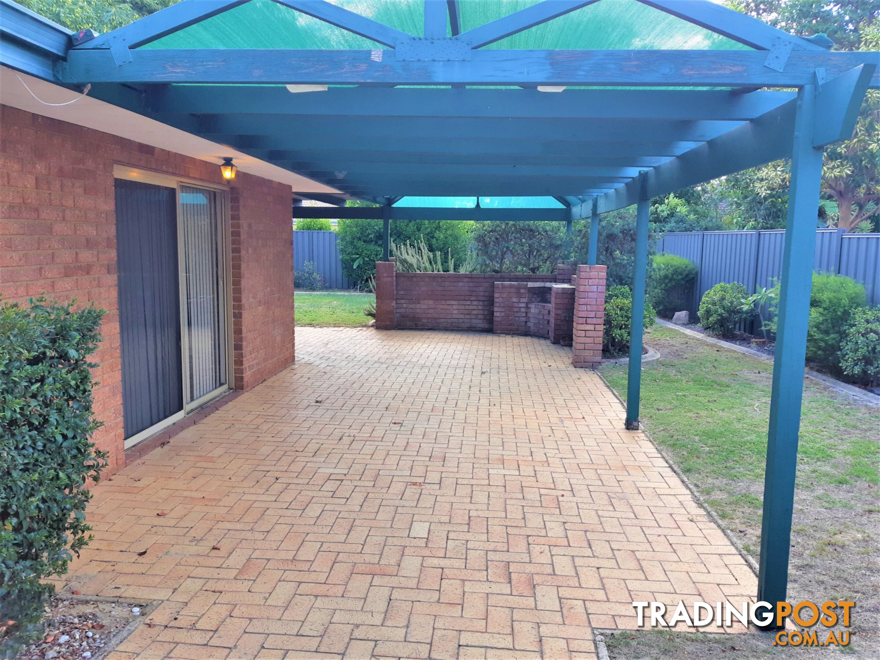 22 Larkspur Place THORNLIE WA 6108