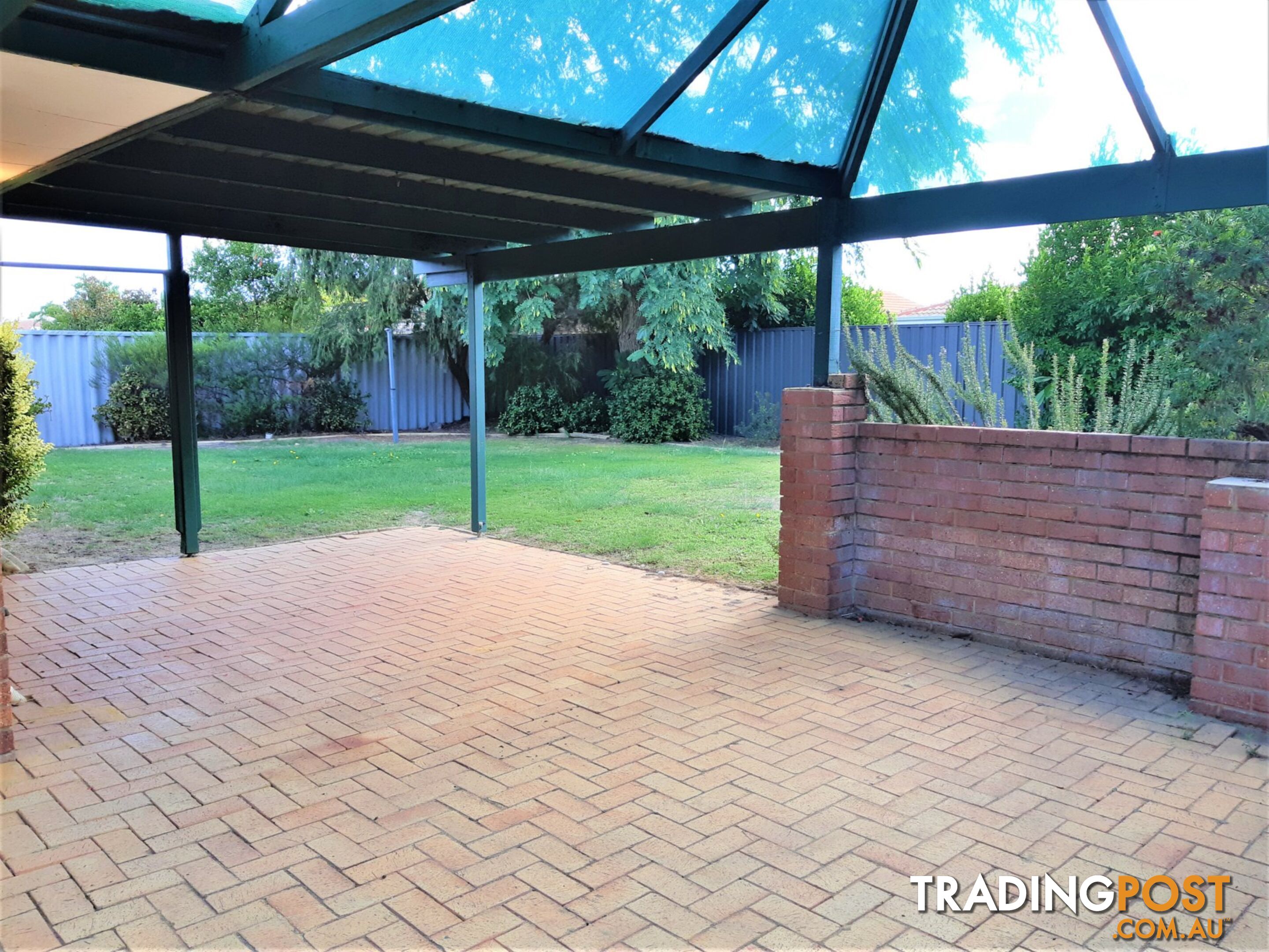 22 Larkspur Place THORNLIE WA 6108